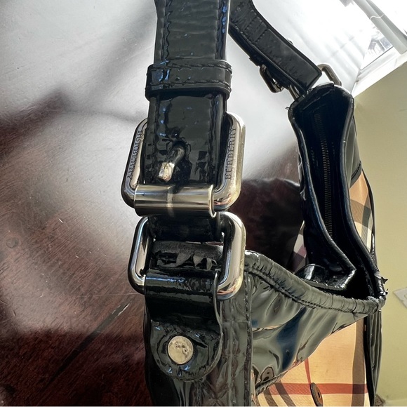 Authentic Vintage Burberry Large Canvas Shoulder Bag w Patent Leather - Picture 12 of 15